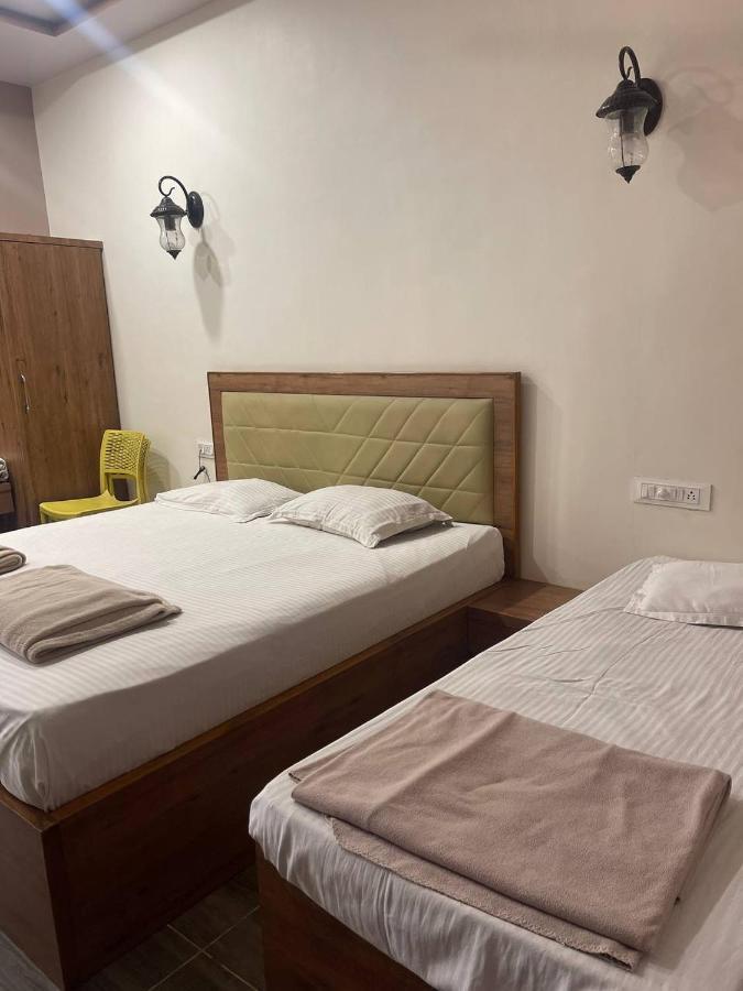 Hotel Nilkanth Navsari Zewnętrze zdjęcie