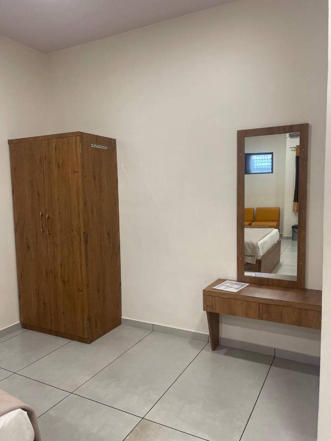 Hotel Nilkanth Navsari Zewnętrze zdjęcie